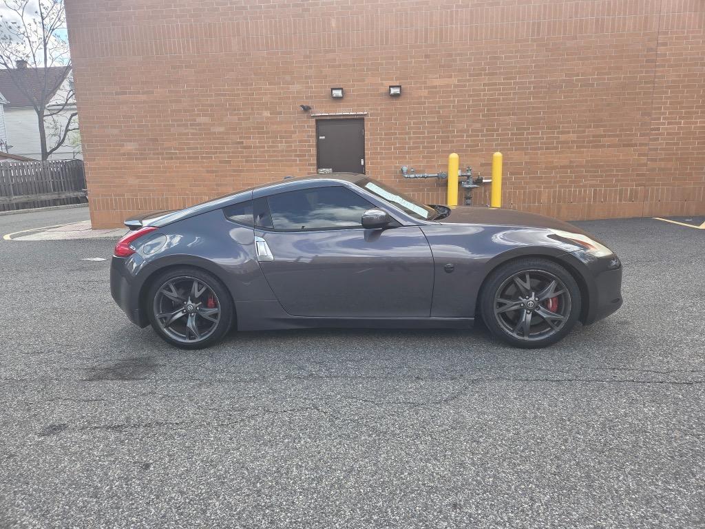 2010 Nissan 370Z - $15,998