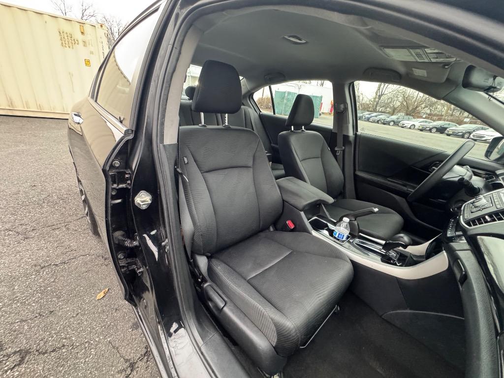 2016 Honda Accord LX photo
