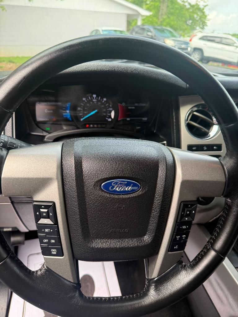 2017 Ford Expedition - $15,995