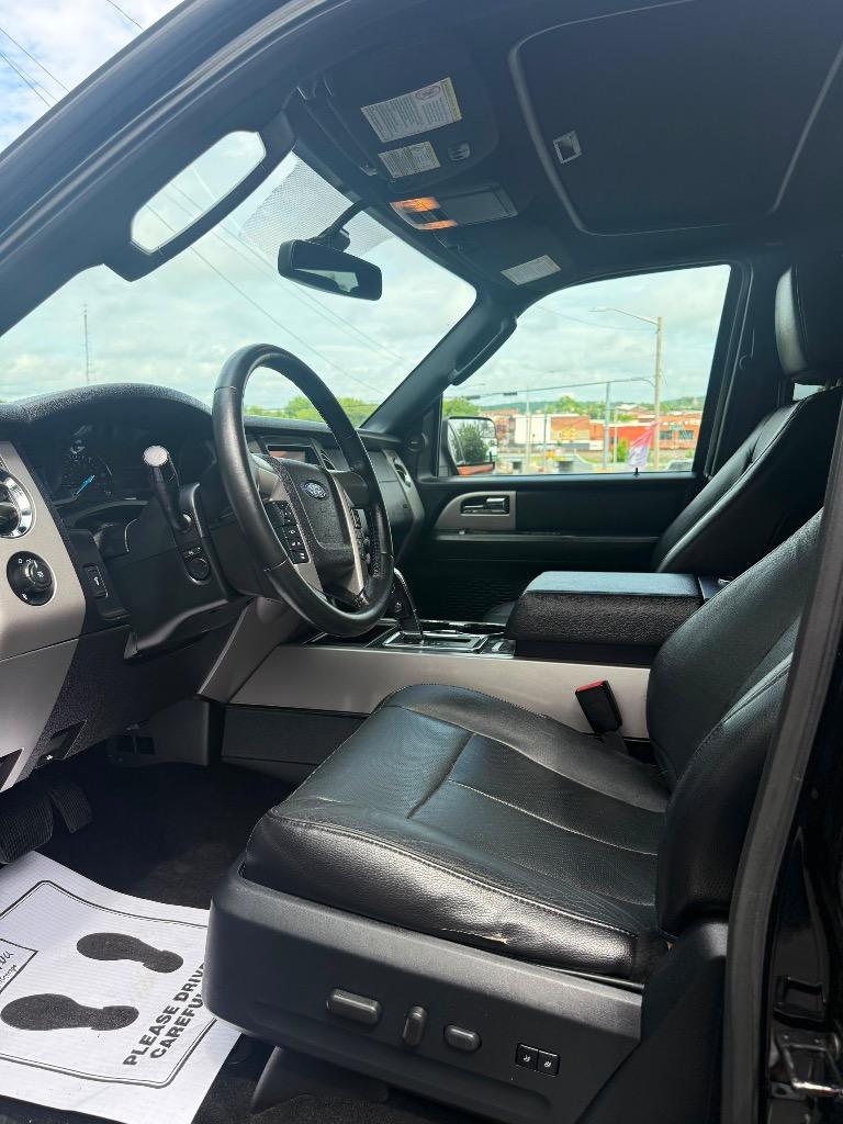 2017 Ford Expedition - $15,995