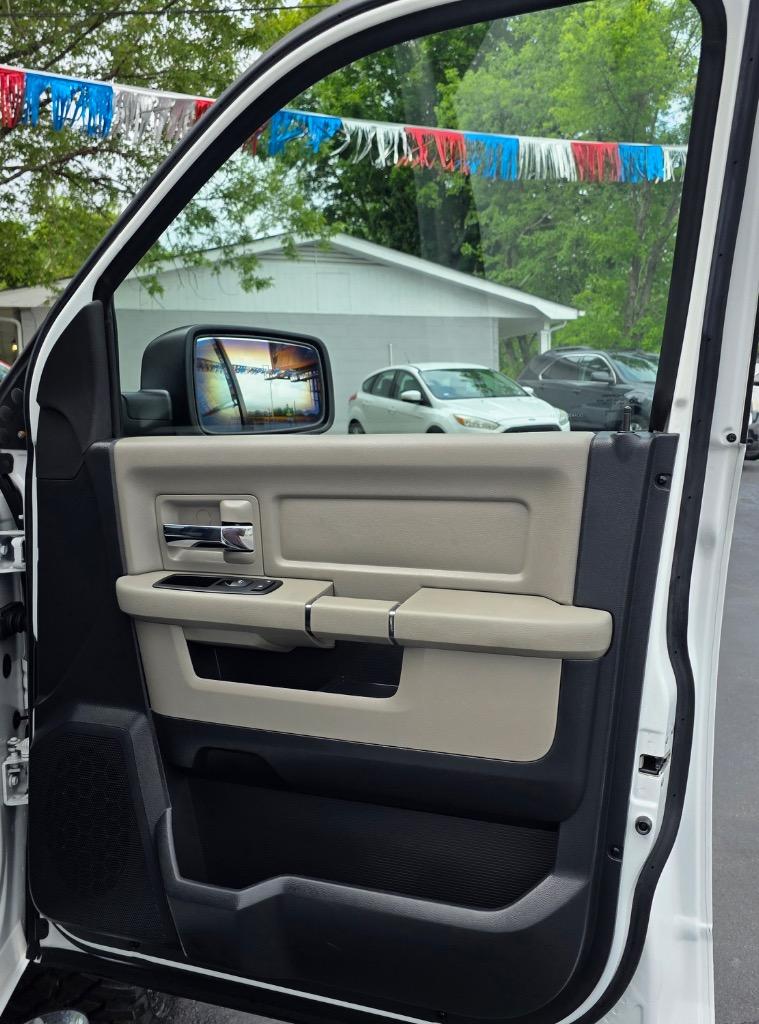 2010 Dodge Ram 1500 - $15,995