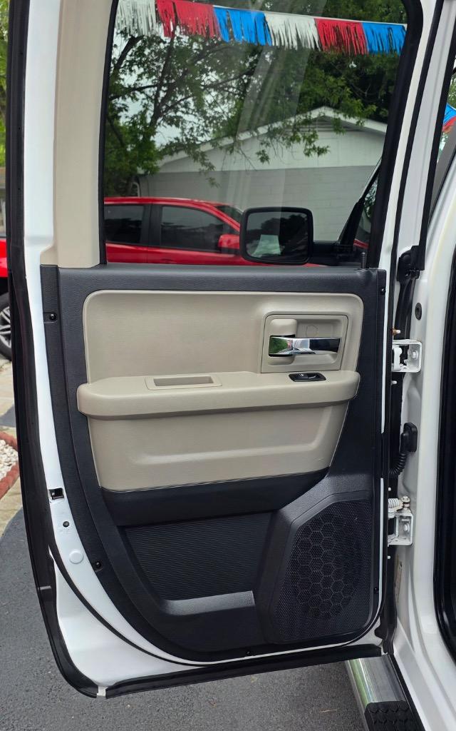 2010 Dodge Ram 1500 - $15,995