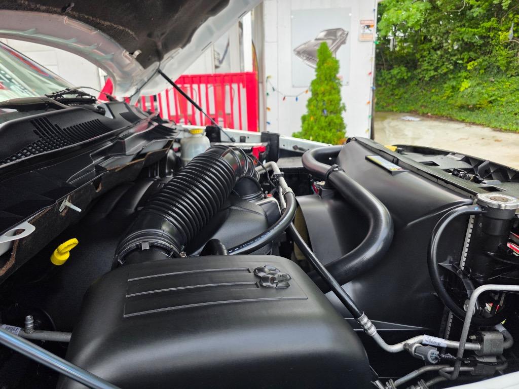 2010 Dodge Ram 1500 - $15,995