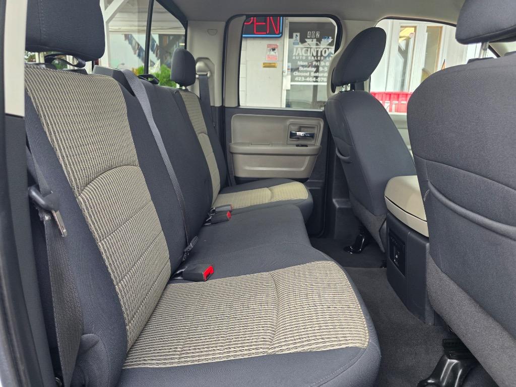 2010 Dodge Ram 1500 - $15,995