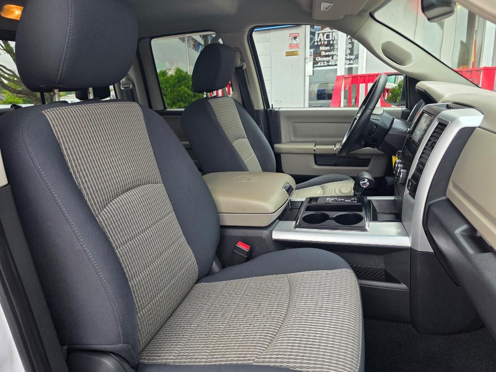 2010 Dodge Ram 1500 - $15,995
