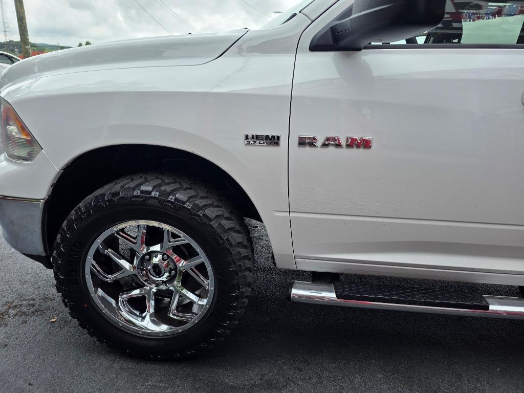 2010 Dodge Ram 1500 - $15,995