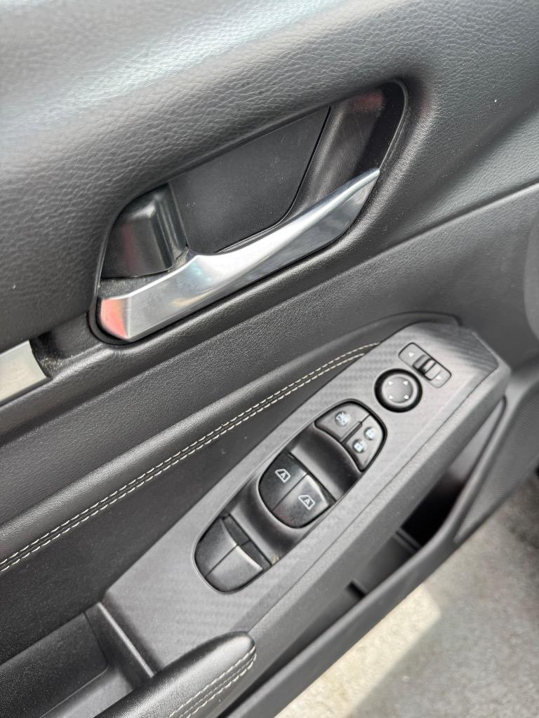 2019 Nissan Altima - $14,995