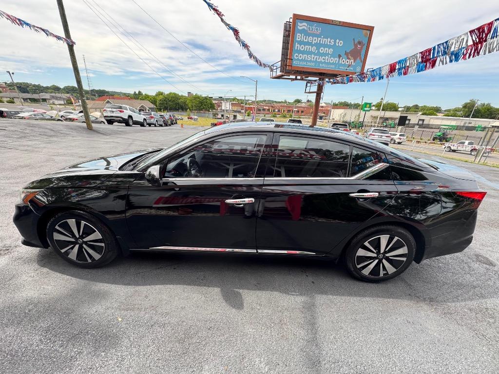 2019 Nissan Altima - $14,995