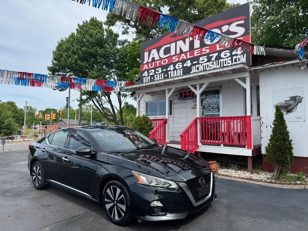 2019 Nissan Altima - $14,995