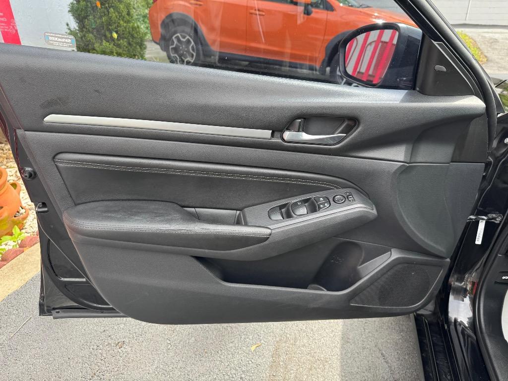 2019 Nissan Altima - $14,995