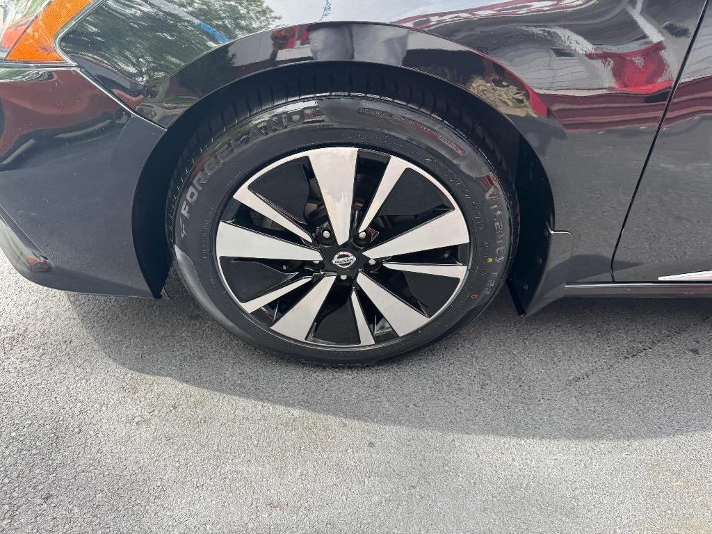 2019 Nissan Altima - $14,995