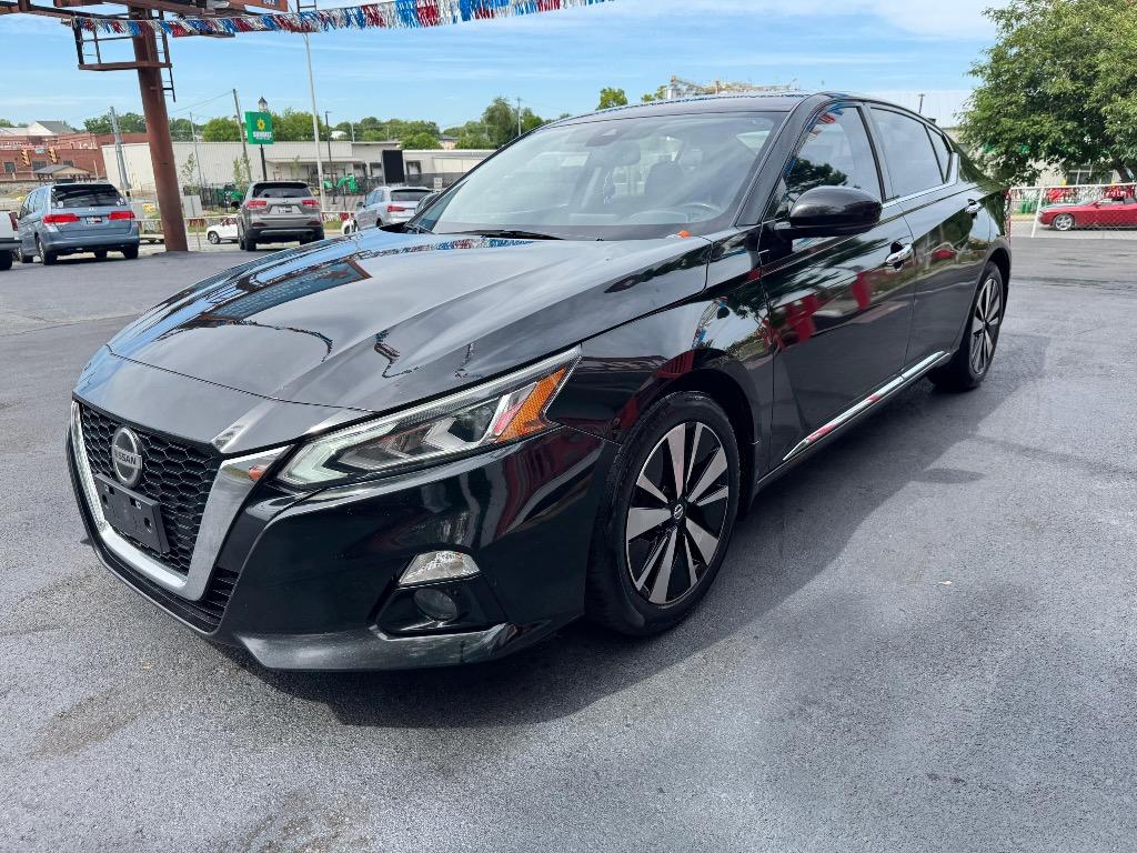 2019 Nissan Altima - $14,995