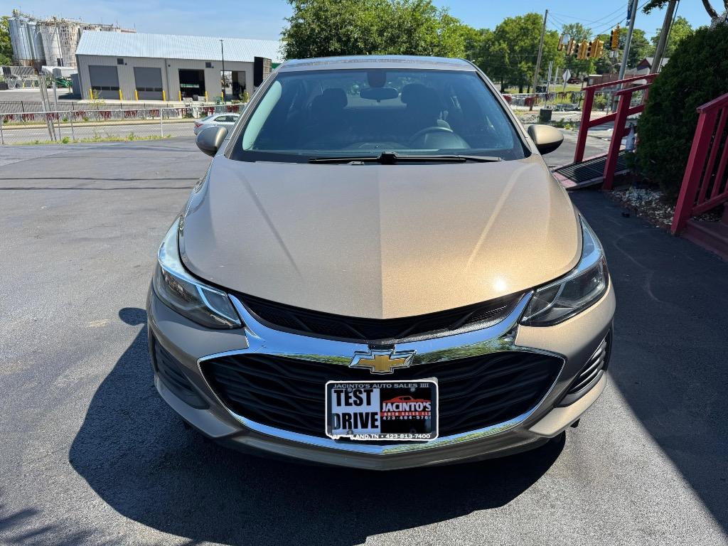 2019 Chevrolet Cruze - $9,995