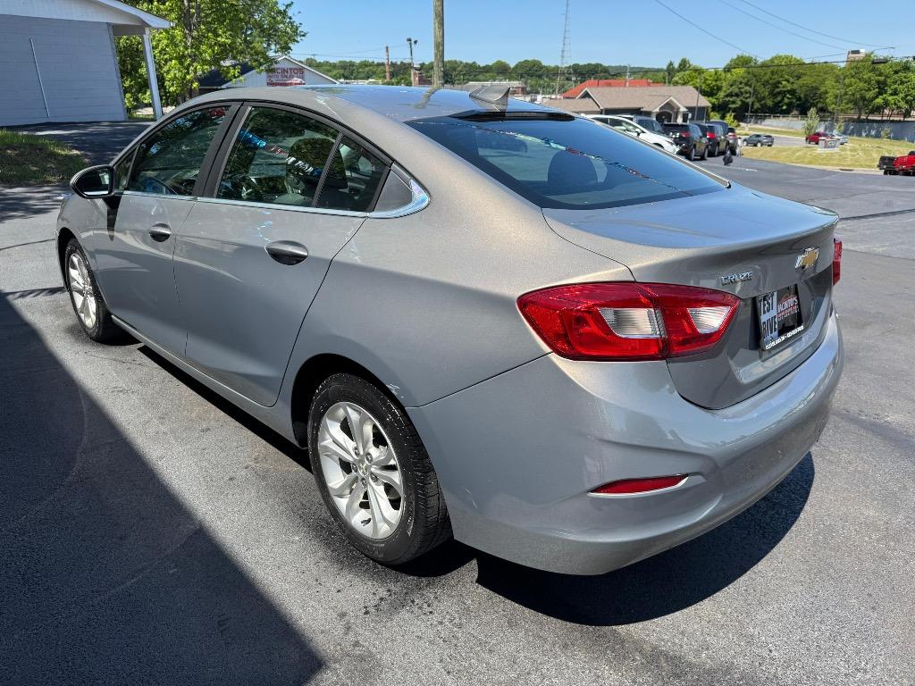 2019 Chevrolet Cruze - $9,995