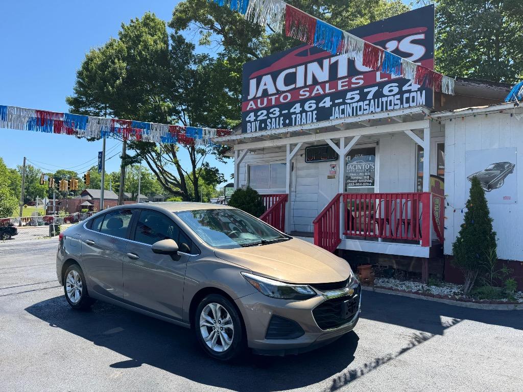 2019 Chevrolet Cruze - $9,995
