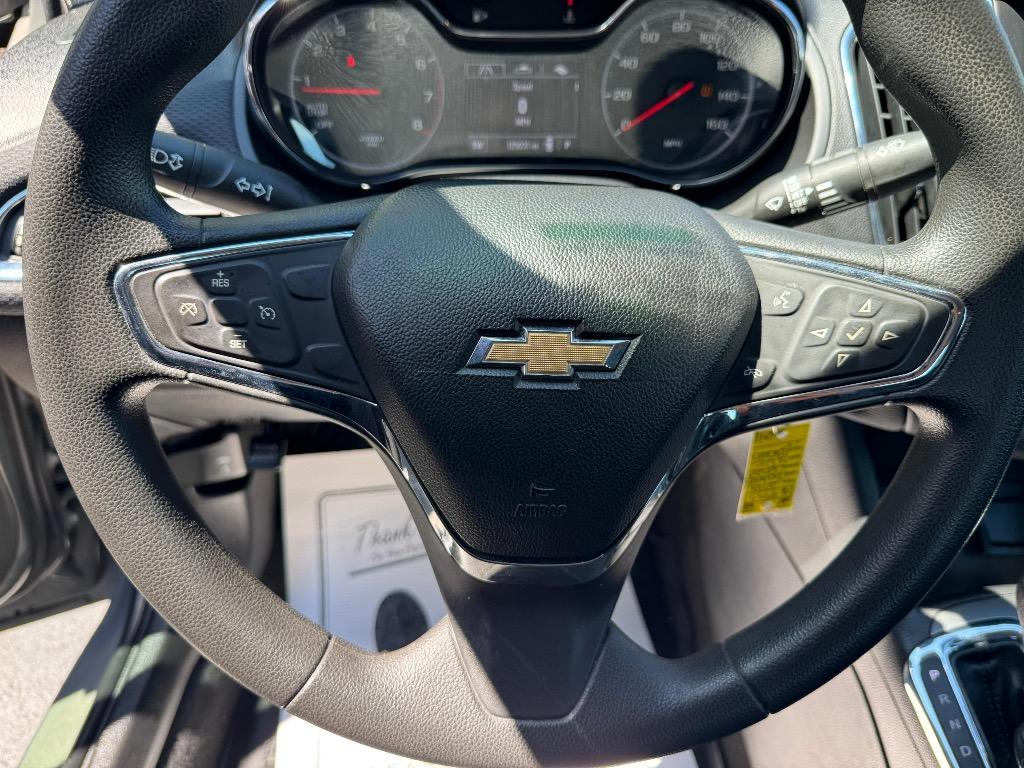 2019 Chevrolet Cruze - $9,995