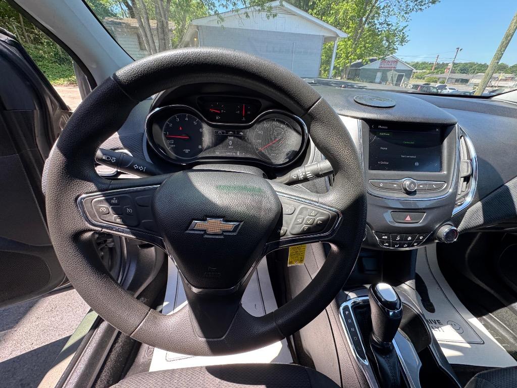 2019 Chevrolet Cruze - $9,995