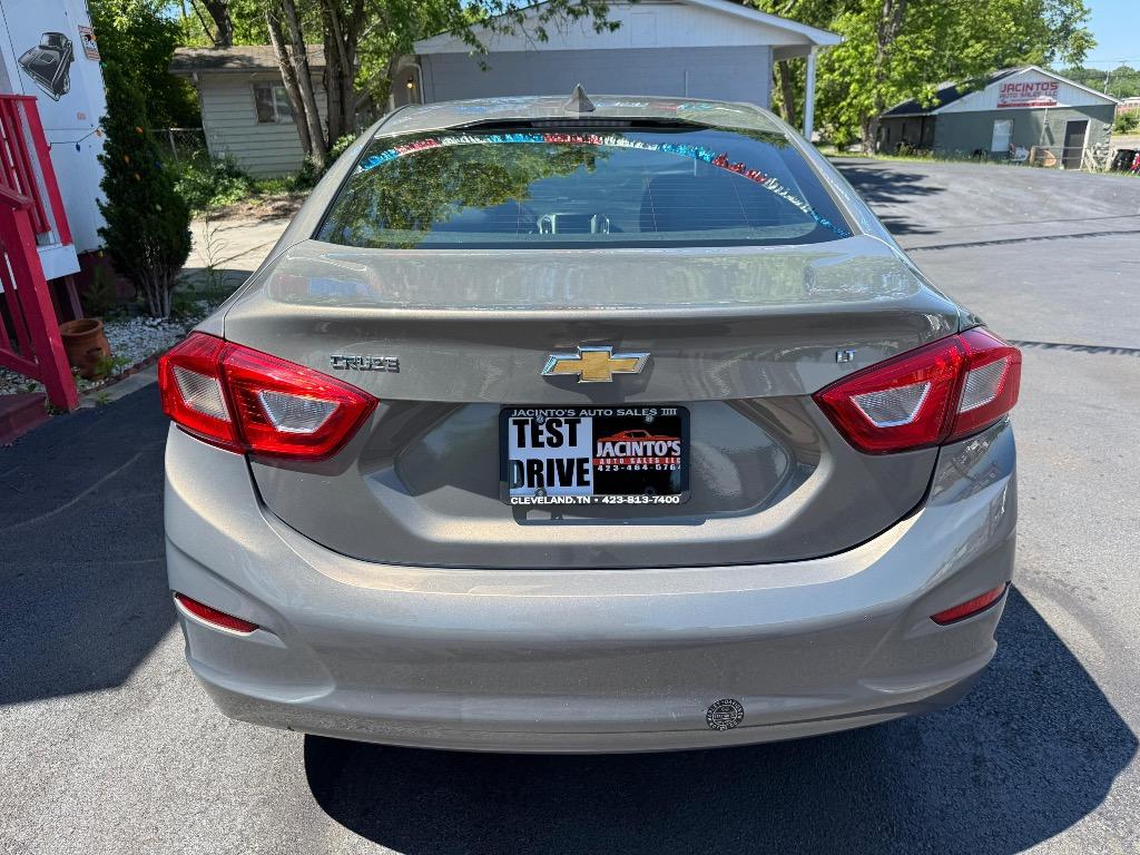 2019 Chevrolet Cruze - $9,995