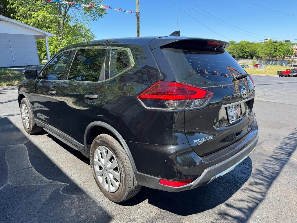 2020 Nissan Rogue - $17,995