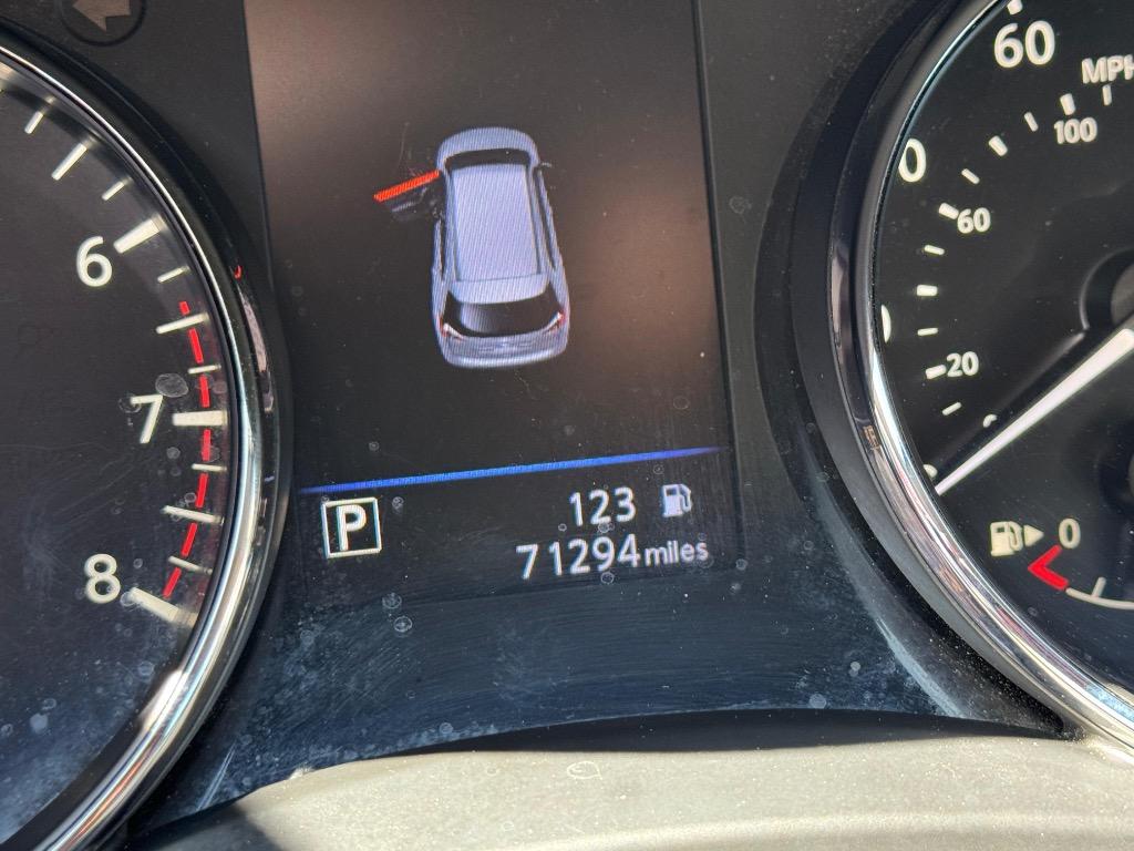 2020 Nissan Rogue - $17,995