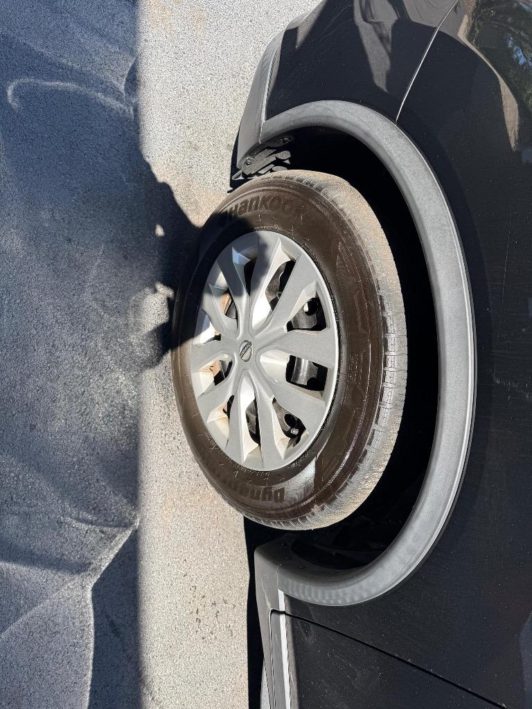 2020 Nissan Rogue - $17,995