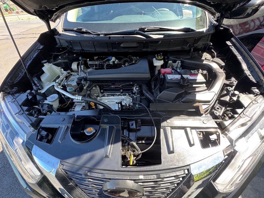 2020 Nissan Rogue - $17,995