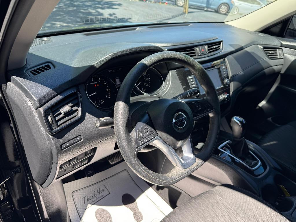 2020 Nissan Rogue - $17,995