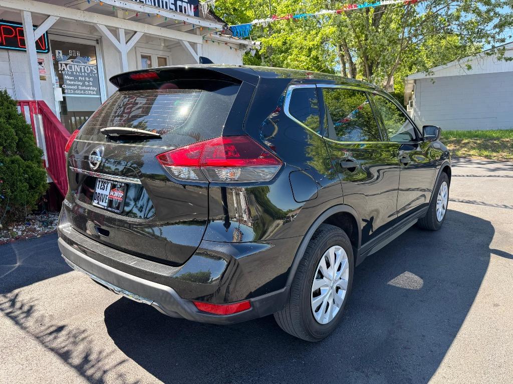 2020 Nissan Rogue - $17,995