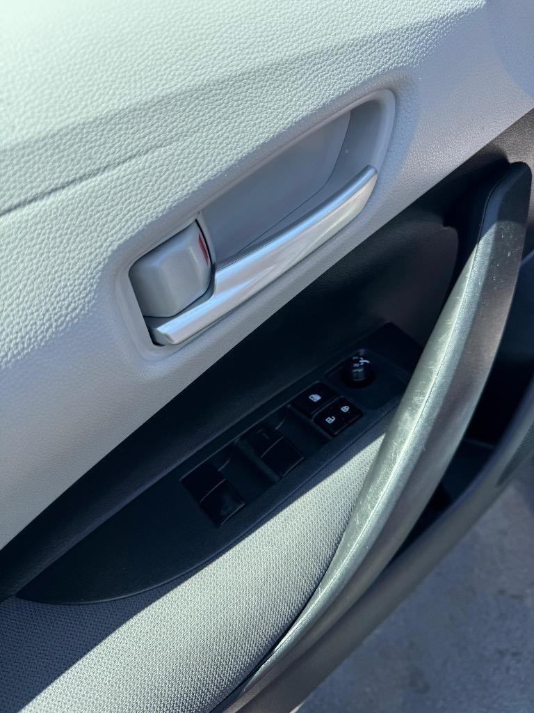 2020 Toyota Corolla - $14,995