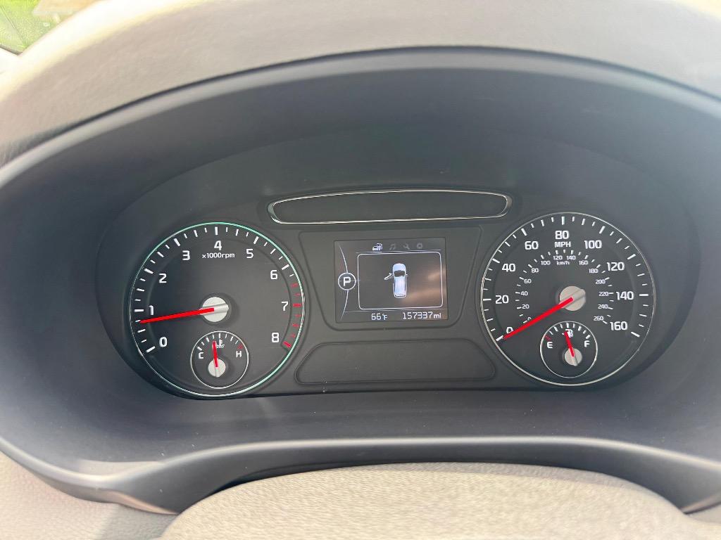 2016 Kia Sorento - $9,995