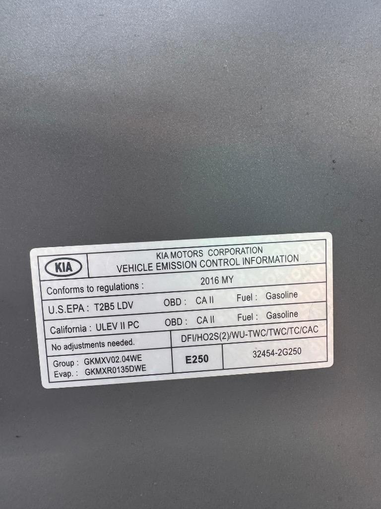 2016 Kia Sorento - $9,995