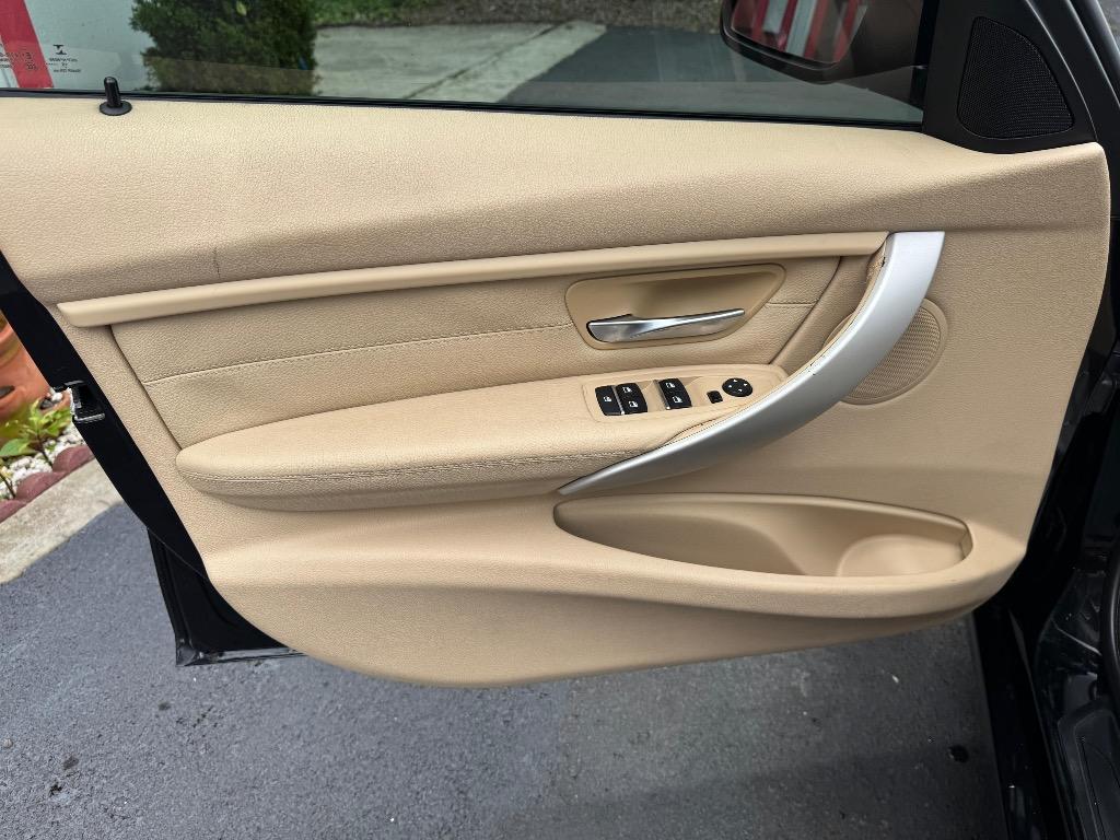 2016 BMW 320i - $11,995