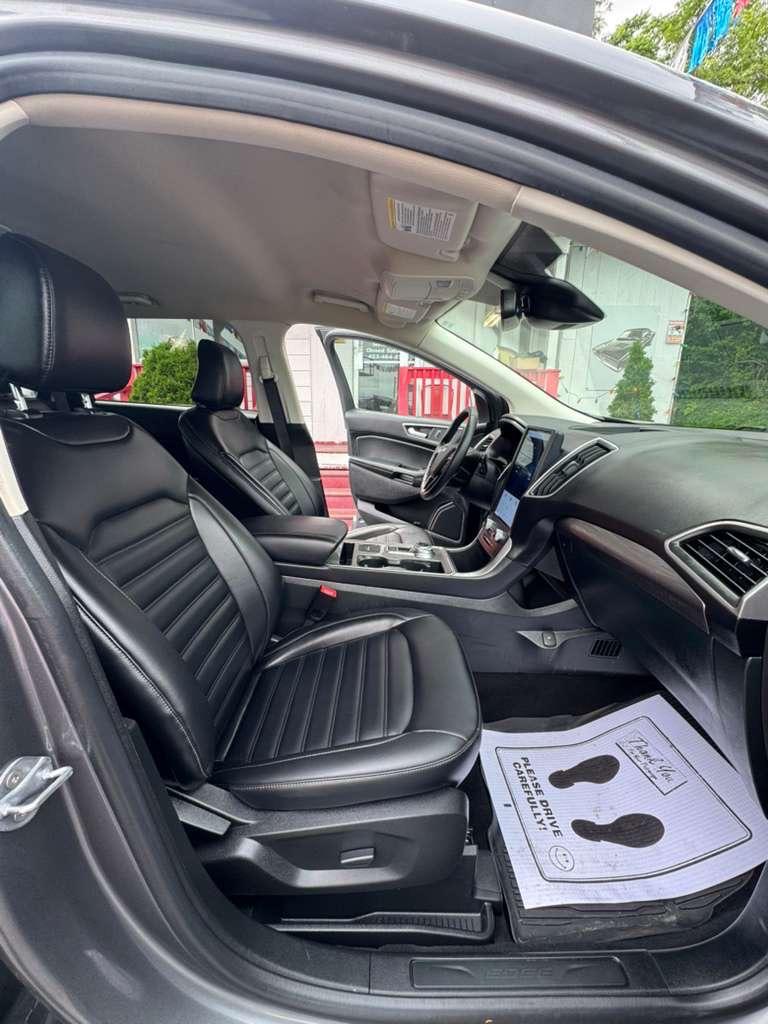 2024 Ford Edge - $17,995