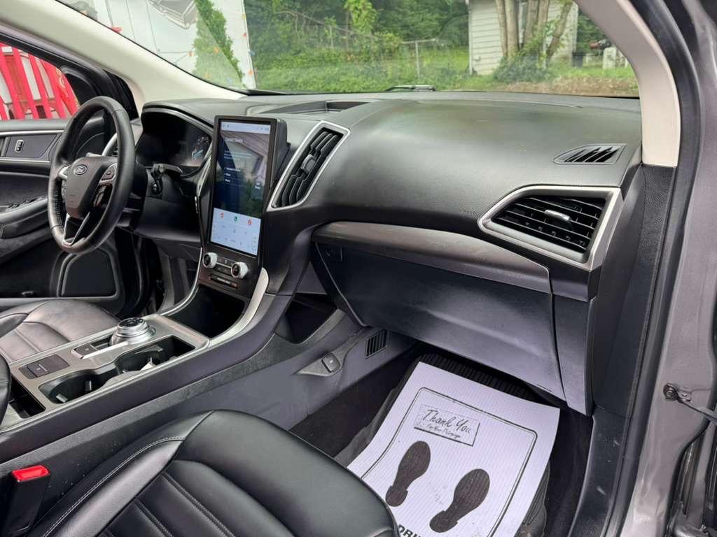 2024 Ford Edge - $17,995