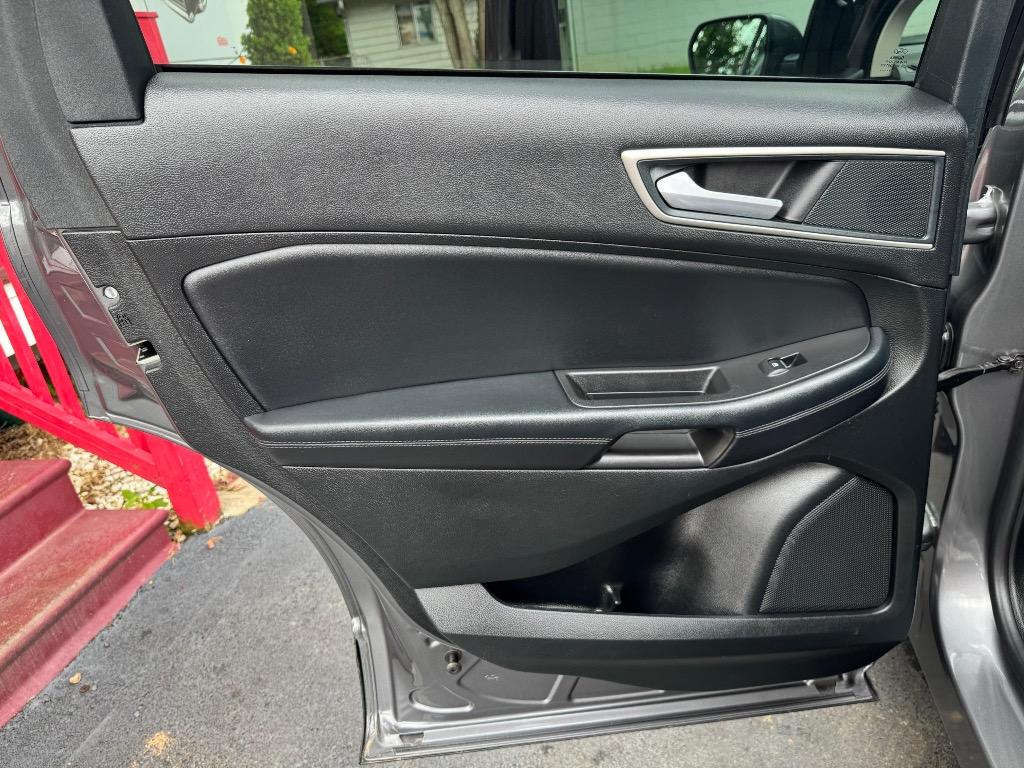 2024 Ford Edge - $17,995