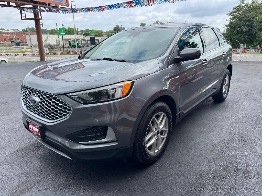 2024 Ford Edge - $17,995