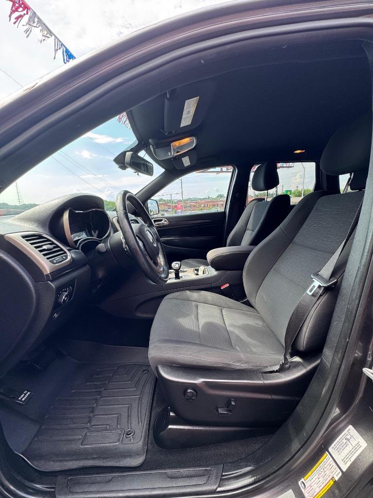 2014 Jeep Cherokee - $10,995