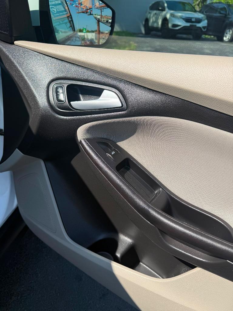 2017 Ford Focus - $10,995