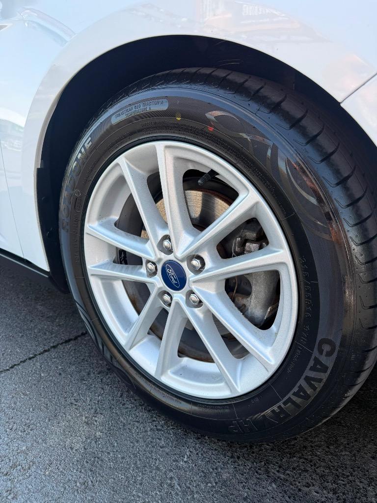 2017 Ford Focus - $10,995