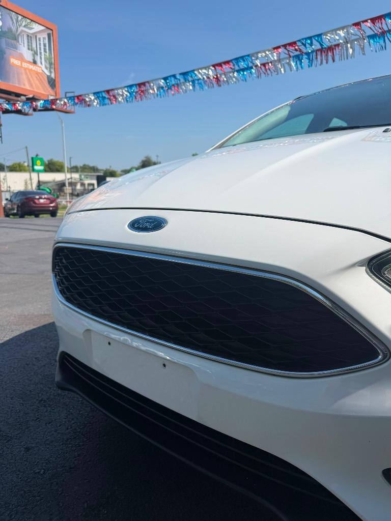 2017 Ford Focus - $10,995