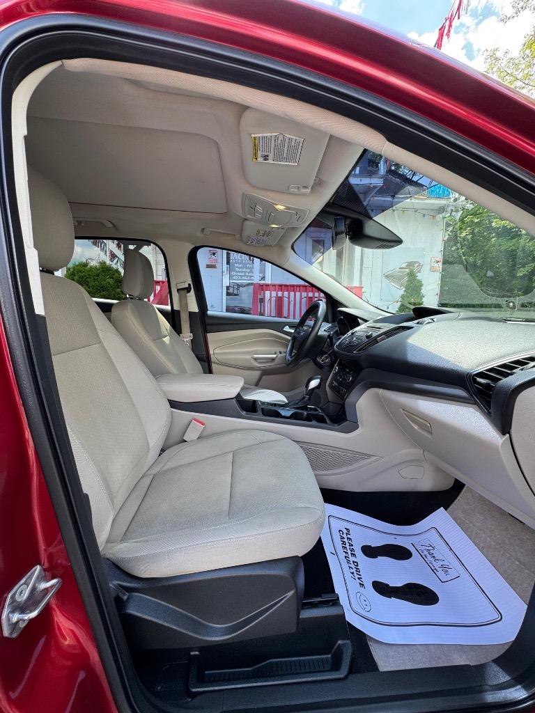 2018 Ford Escape - $11,995