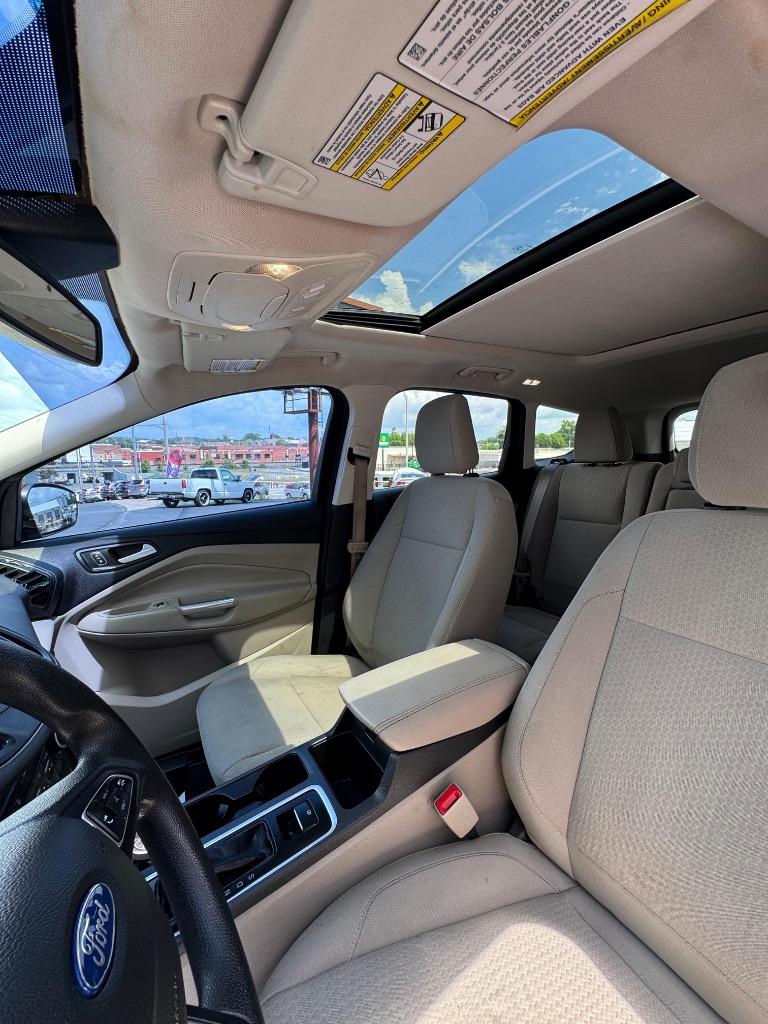 2018 Ford Escape - $11,995
