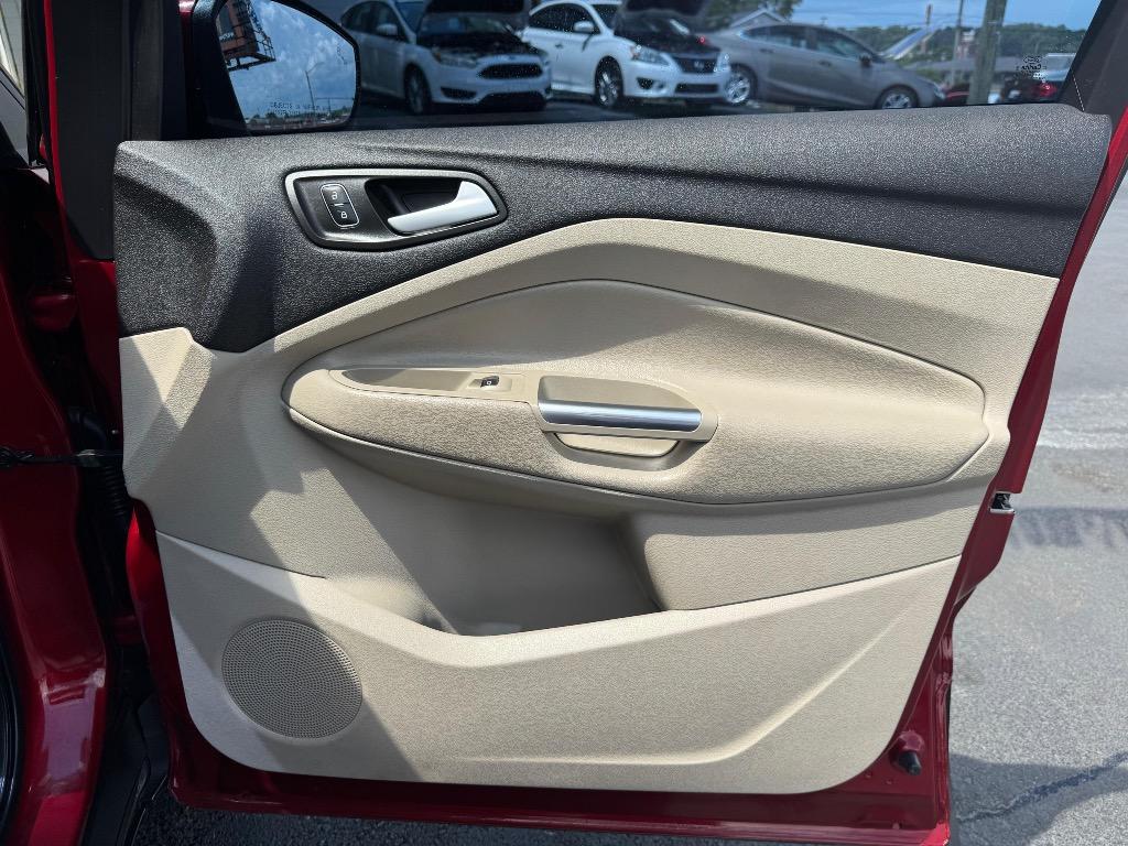 2018 Ford Escape - $11,995
