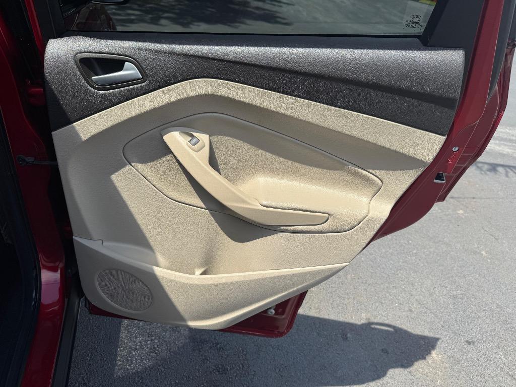 2018 Ford Escape - $11,995