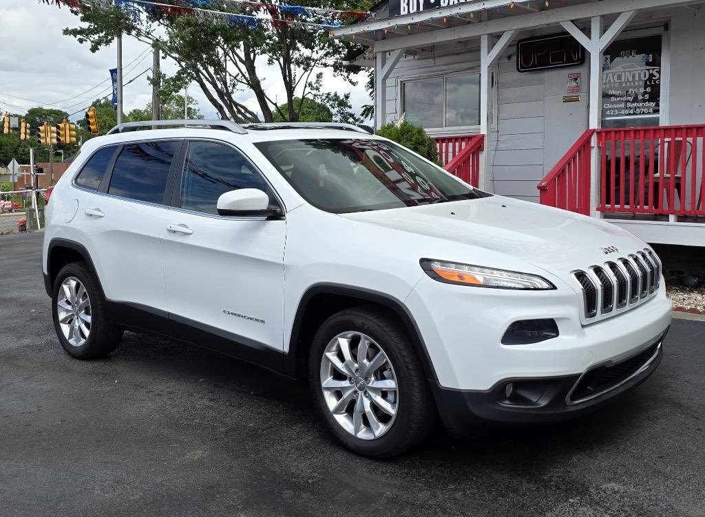 2015 Jeep Cherokee - $10,995