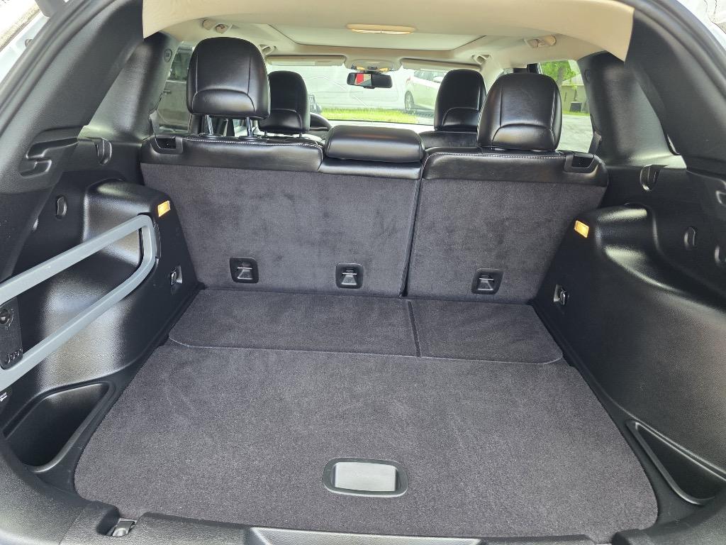 2015 Jeep Cherokee - $10,995