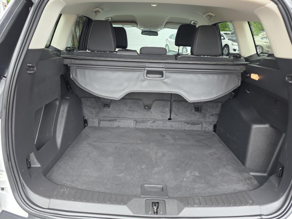 2016 Ford Escape - $10,995