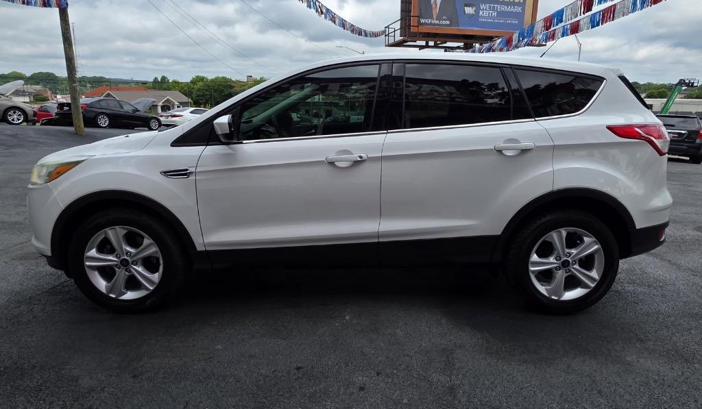 2016 Ford Escape - $10,995