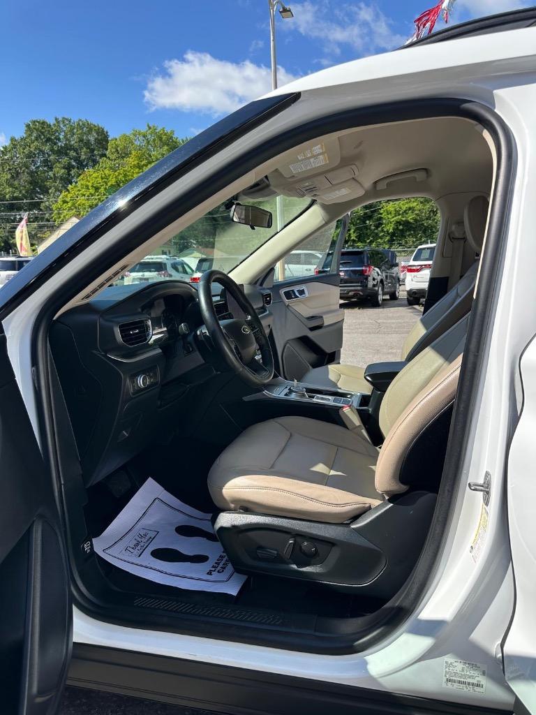 2020 Ford Explorer - $15,995