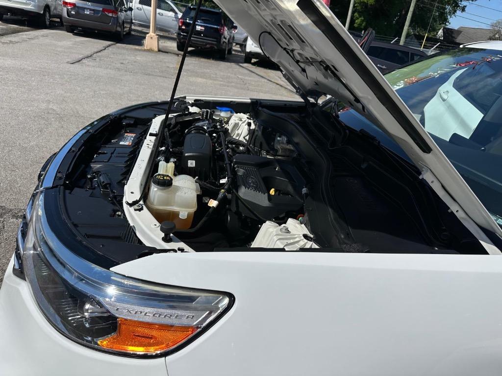 2020 Ford Explorer - $15,995